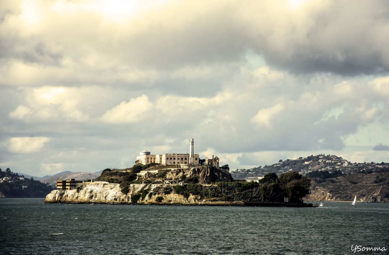 "Alcatraz" de Luis Fernando Somma (fernando)