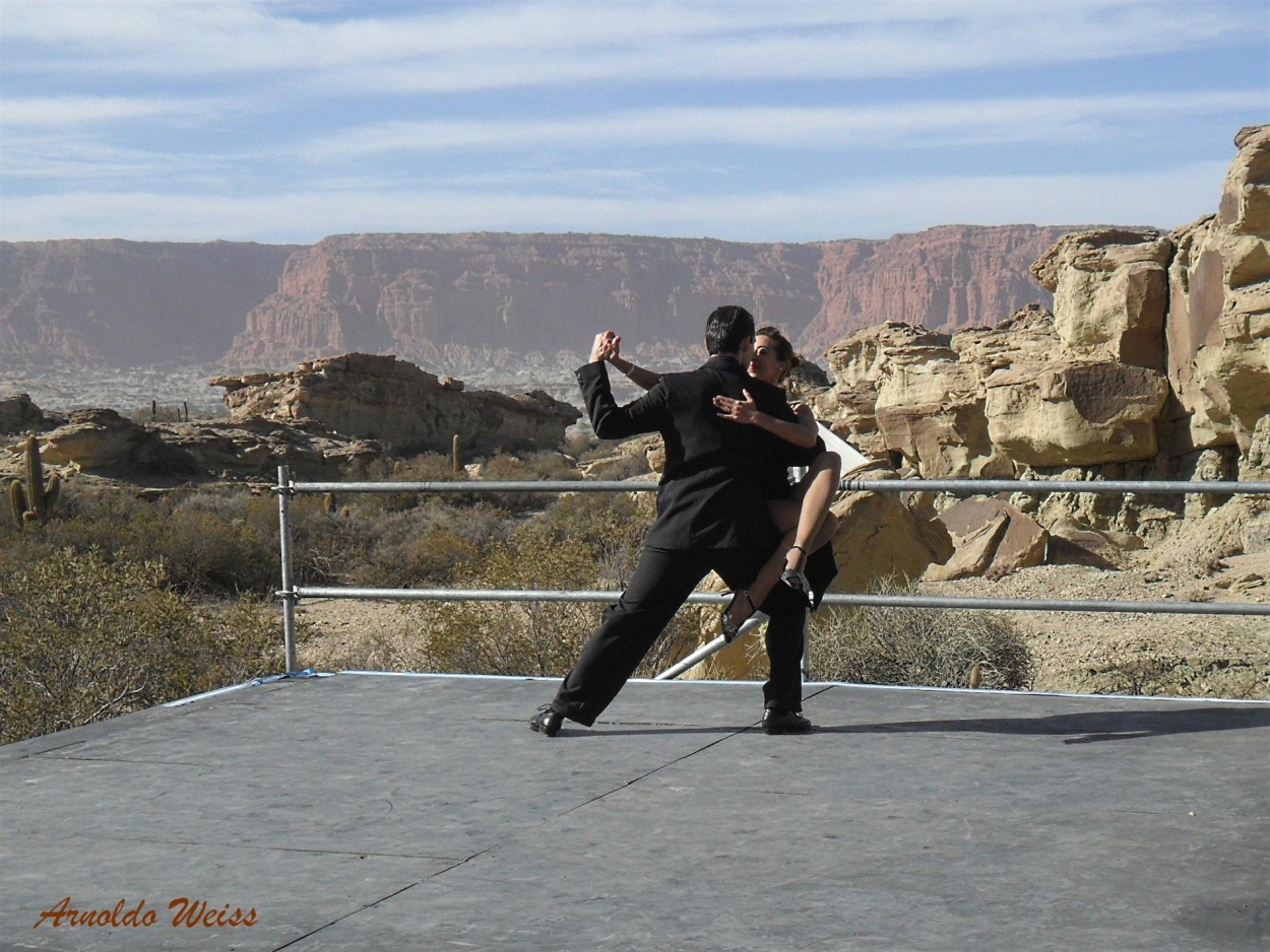 "Tango en el Talampaya..." de Weiss Arnoldo Raul