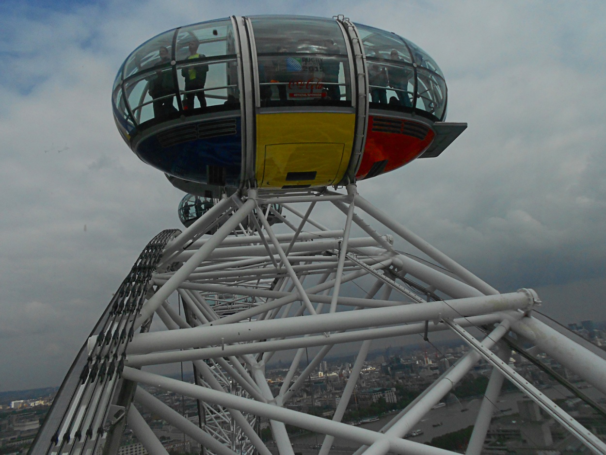 "Cabina del London Eyes" de Ricardo S. Spinetto