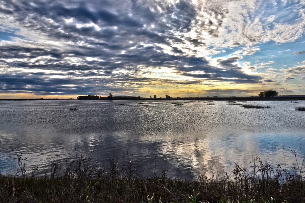 "Nubes al atardecer" de Carlos D. Cristina Miguel