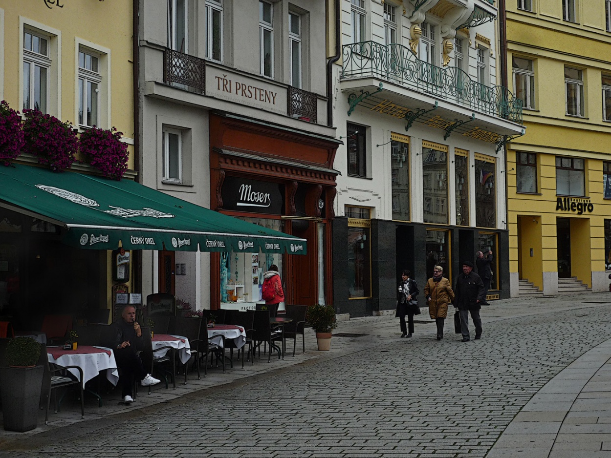 "Calle de Karlovy Vary" de Ricardo S. Spinetto