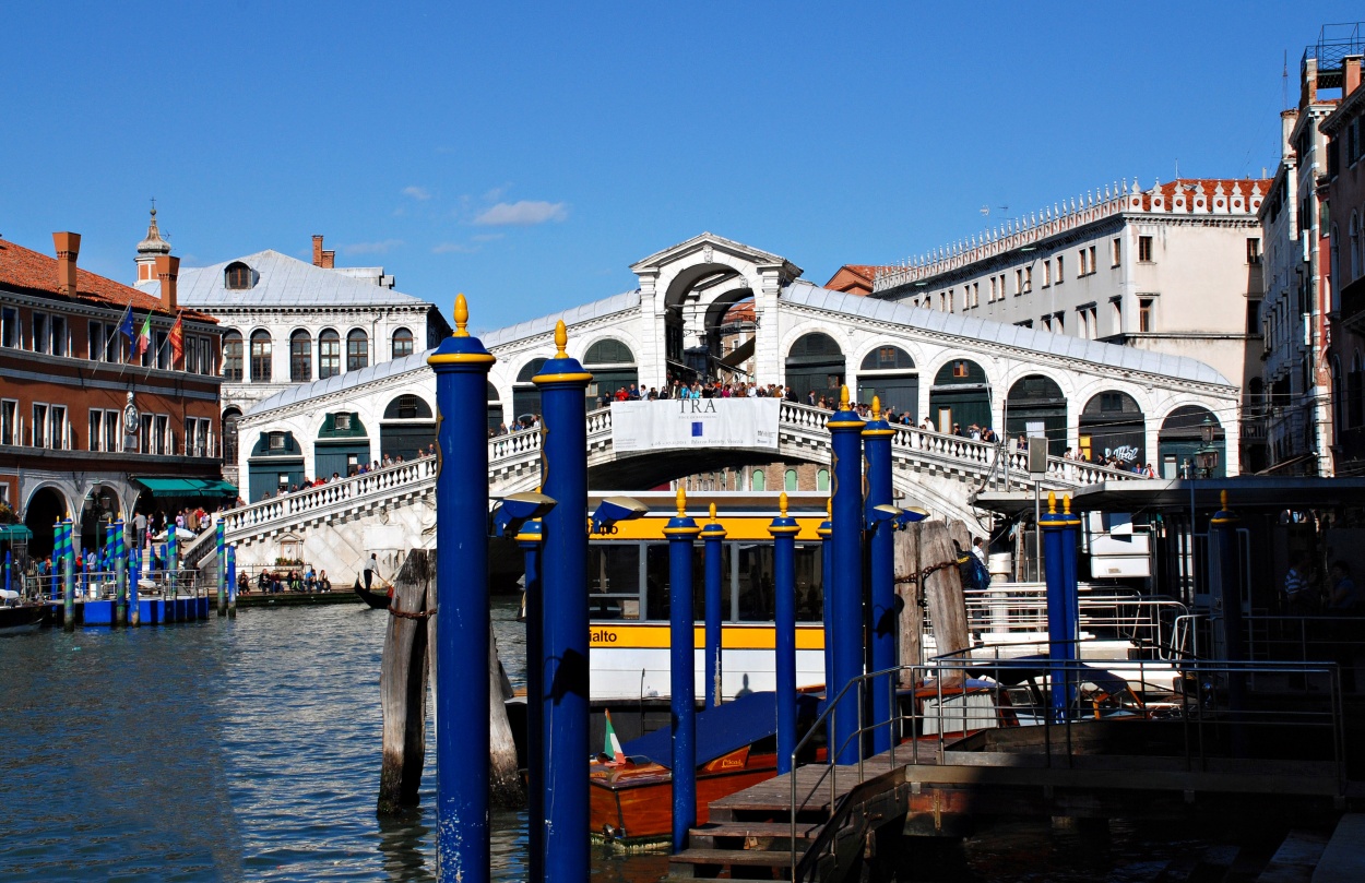 "Rialto blu" de Leonardo Perissinotto