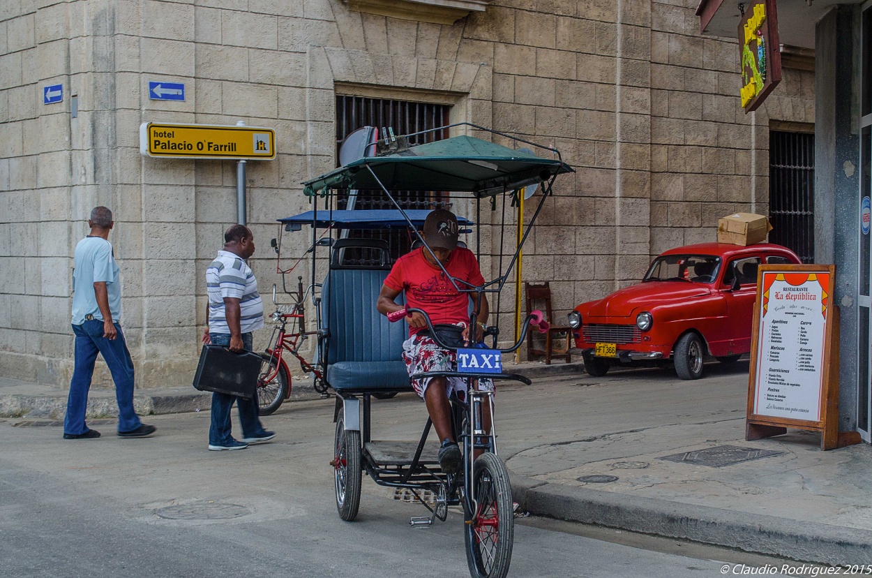 "Taxi" de Claudio Rodriguez