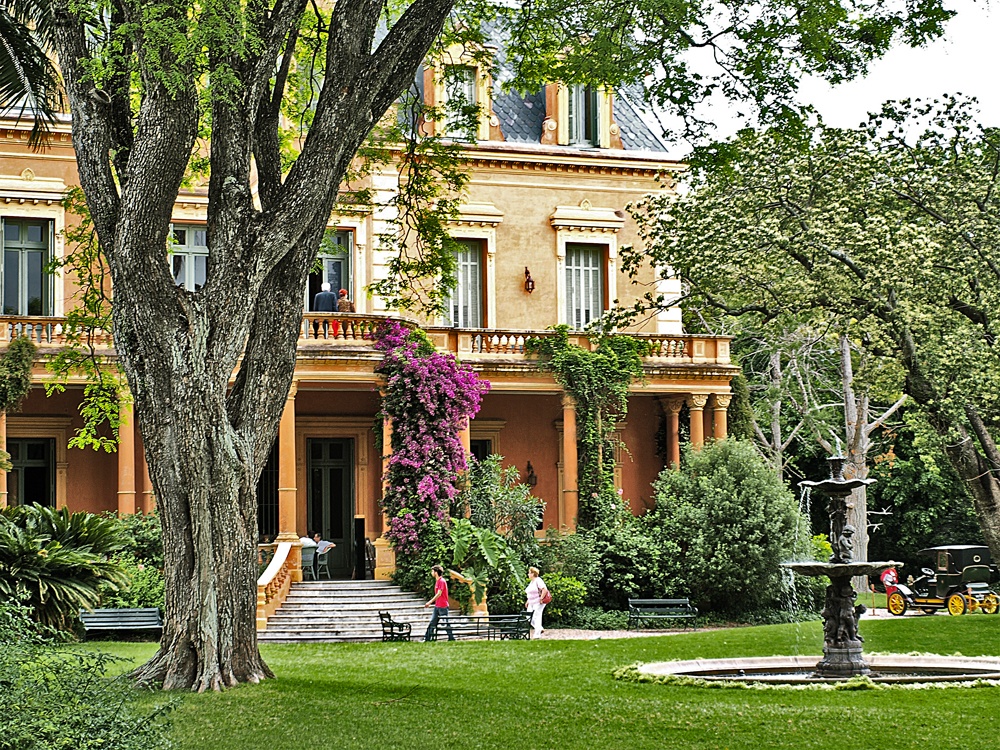 "Desde el jardn" de Roberto Bernabitti