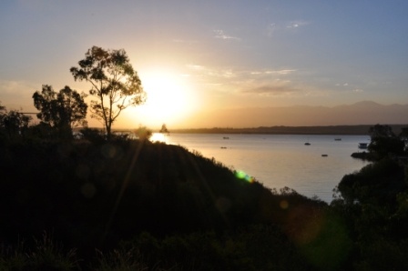 "puesta del sol en el embalse el carrizal" de Jose Alberto Vicente