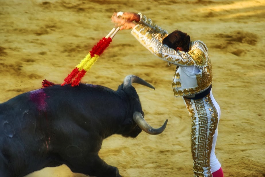 "Banderillas" de Luis Blasco Martin