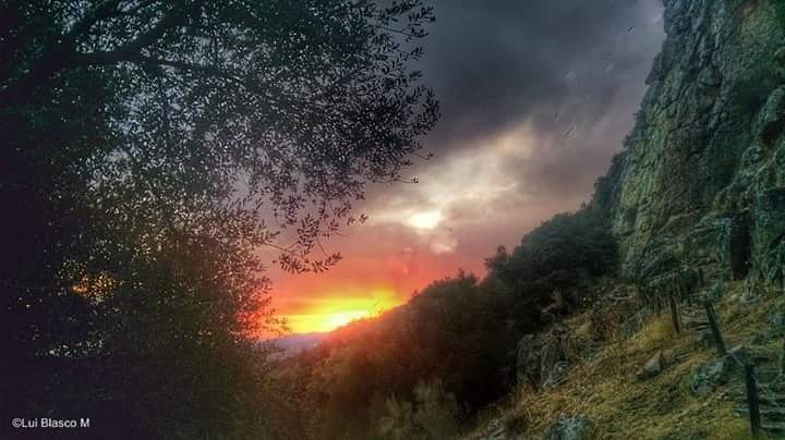 "Puesta de sol en Monfrage" de Luis Blasco Martin