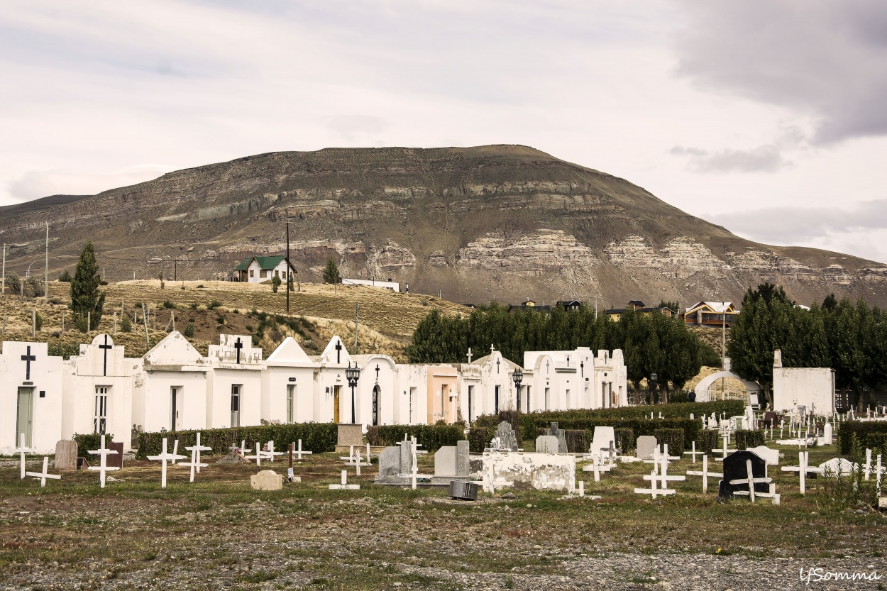 "Cementerio" de Luis Fernando Somma (fernando)