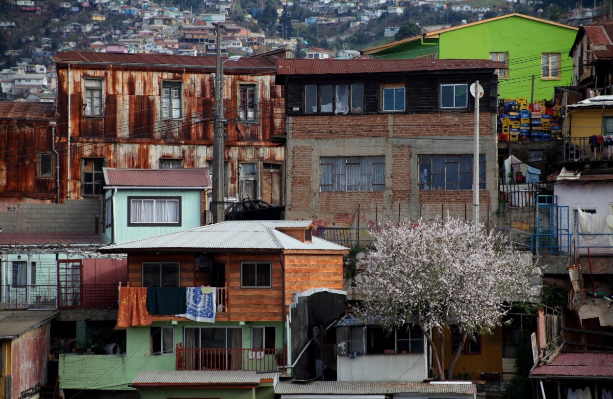 "Valparaso" de Francisco Luis Azpiroz Costa