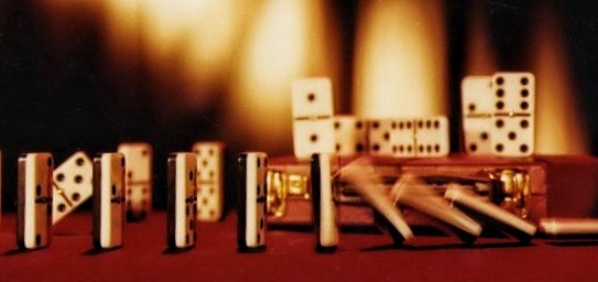 "Domino" de Marcelo Lanzavecchia