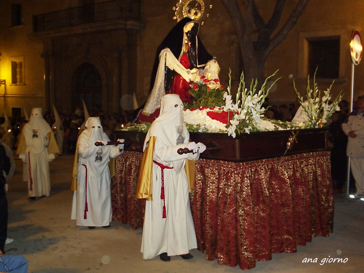 "Semana Santa 1" de Ana Giorno