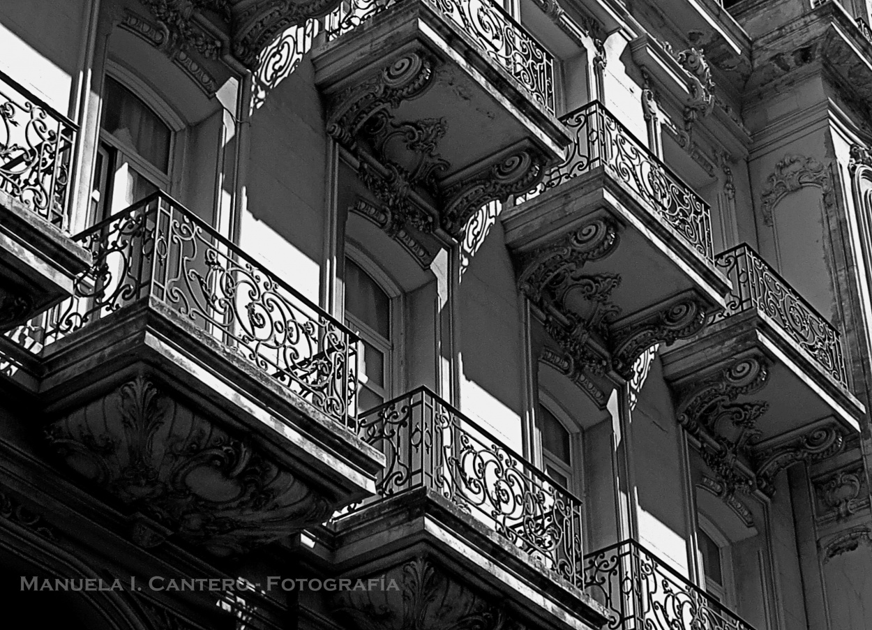 "Balcones" de Manuela Iriel Cantero