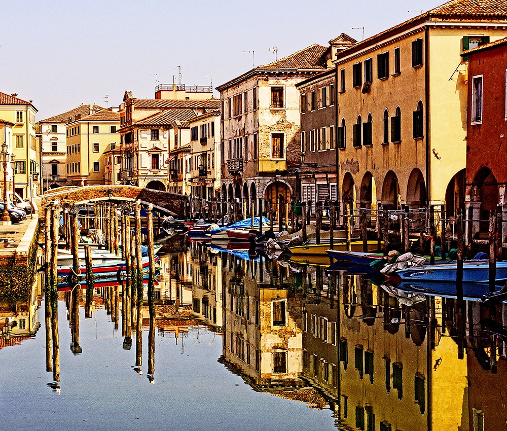 "Tres gaviotas en el medioda de Chioggia...." de Gerardo Saint Martn