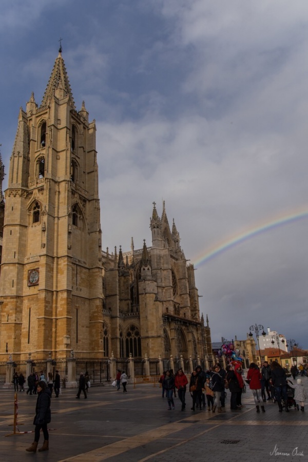 "Arco-Iris En La Catedral..." de Carmen Esteban