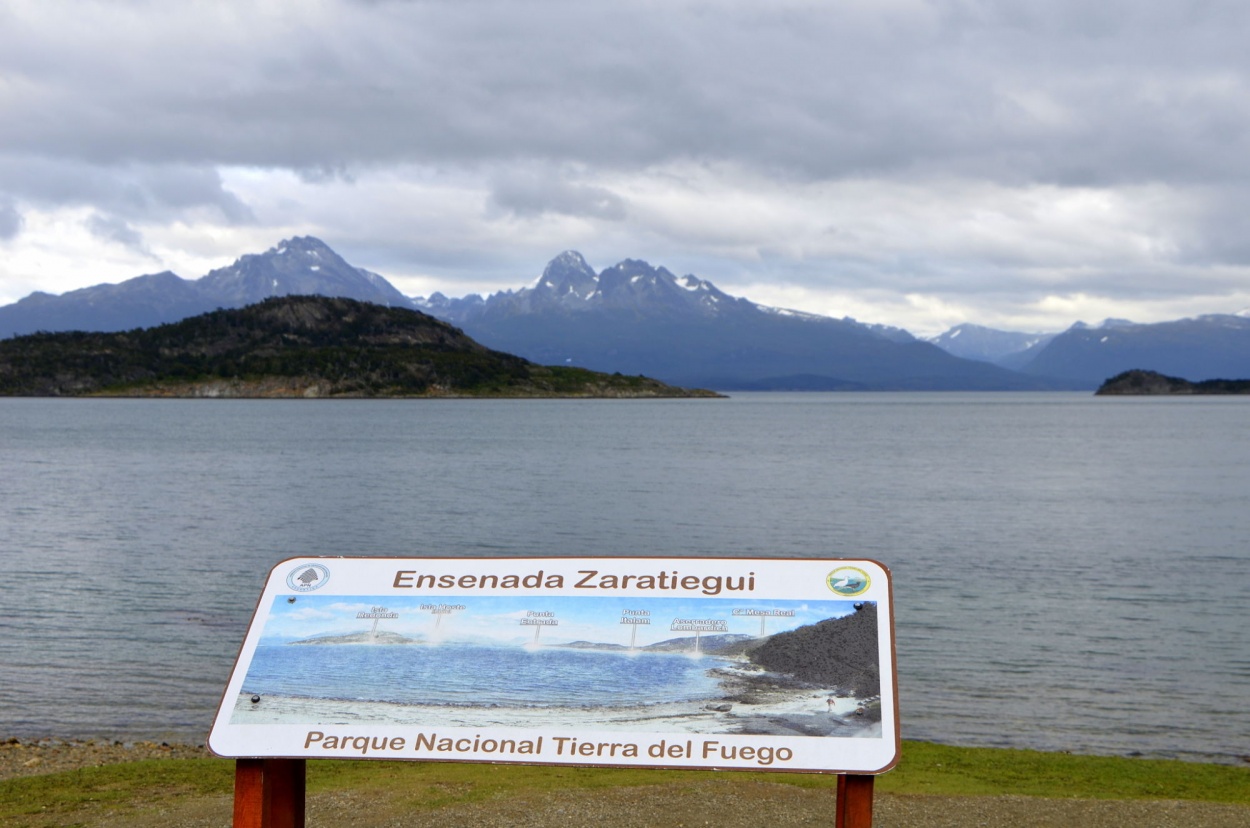 "Ensenada Zaratiegui" de Jose Torino