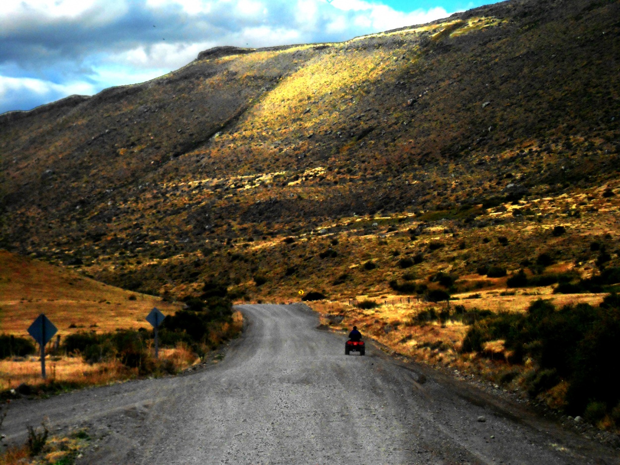 "Por los caminos de Santa Cruz Sur" de Ricardo S. Spinetto