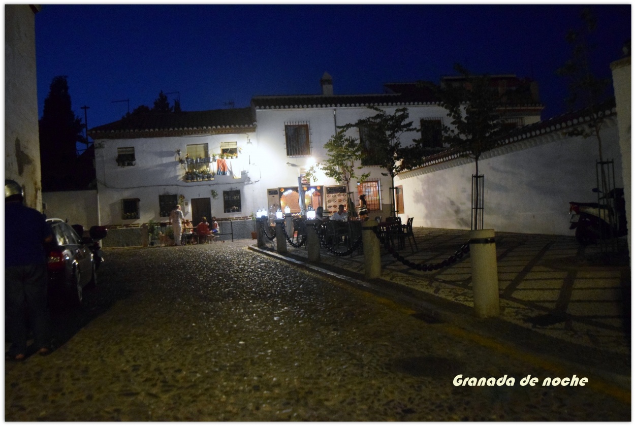 "Granada de noche" de Roberto Cceres