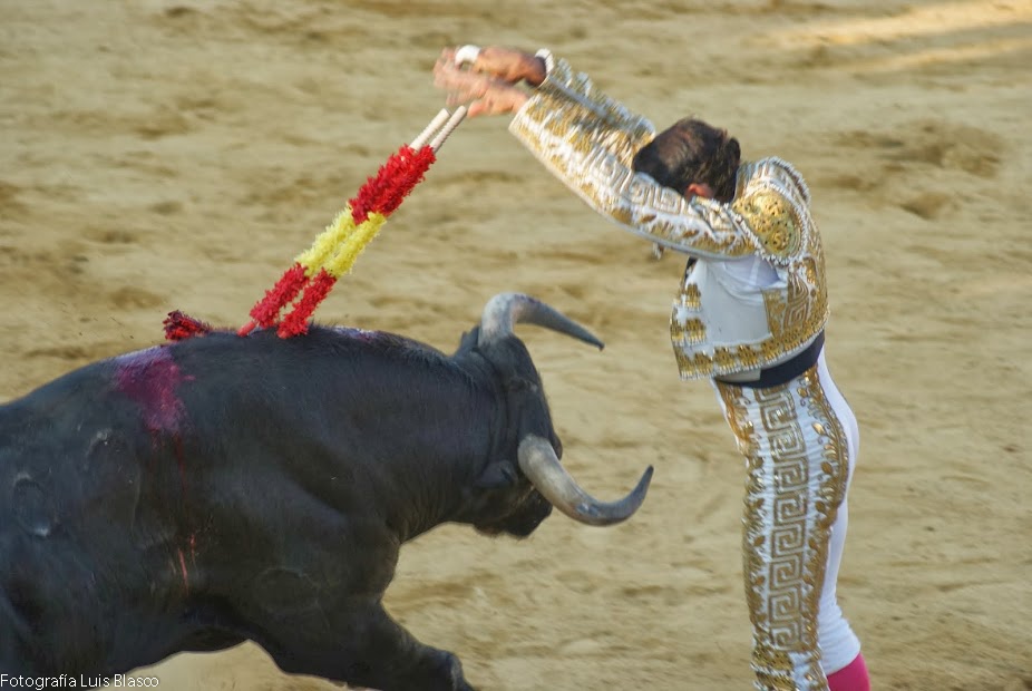 "La suerte de las banderillas" de Luis Blasco Martin