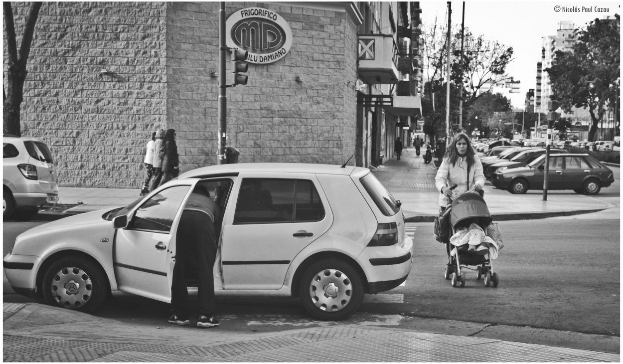 "Buenos vecinos" de Nicolas Paul Cazau