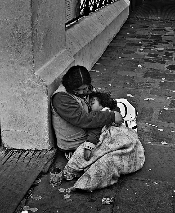 "siesta complicada" de Fernando Oscar Colussi