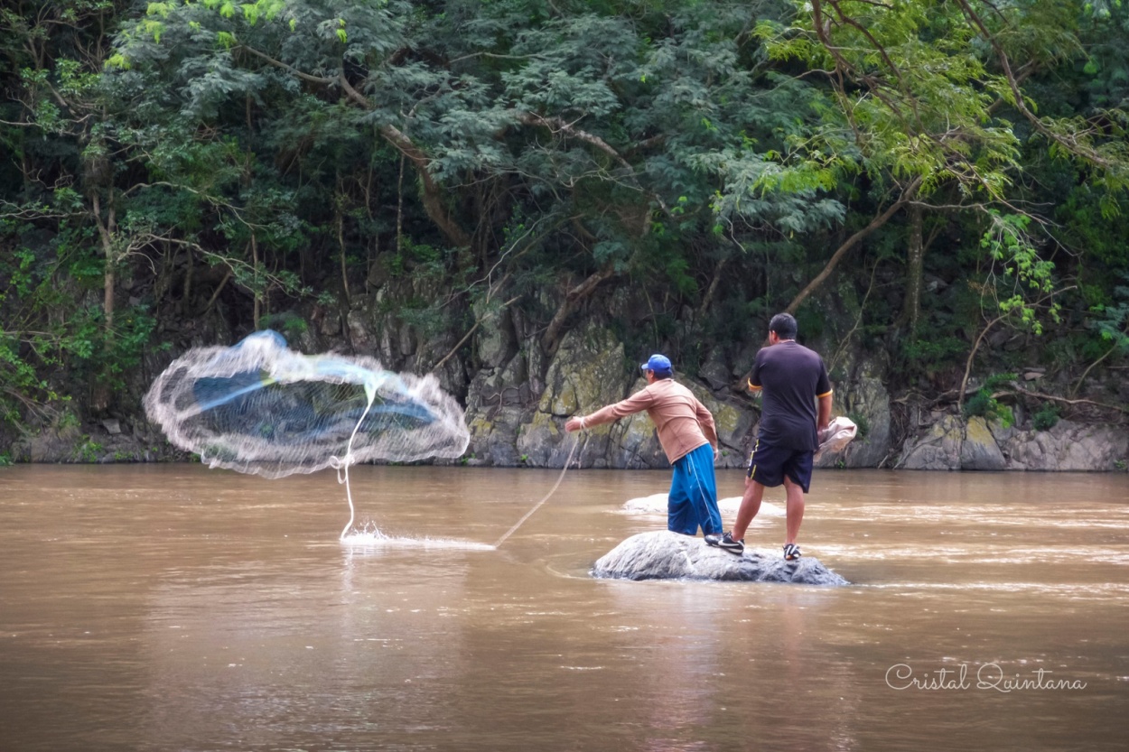 "Pesca en El 25" de Cristal Quintana