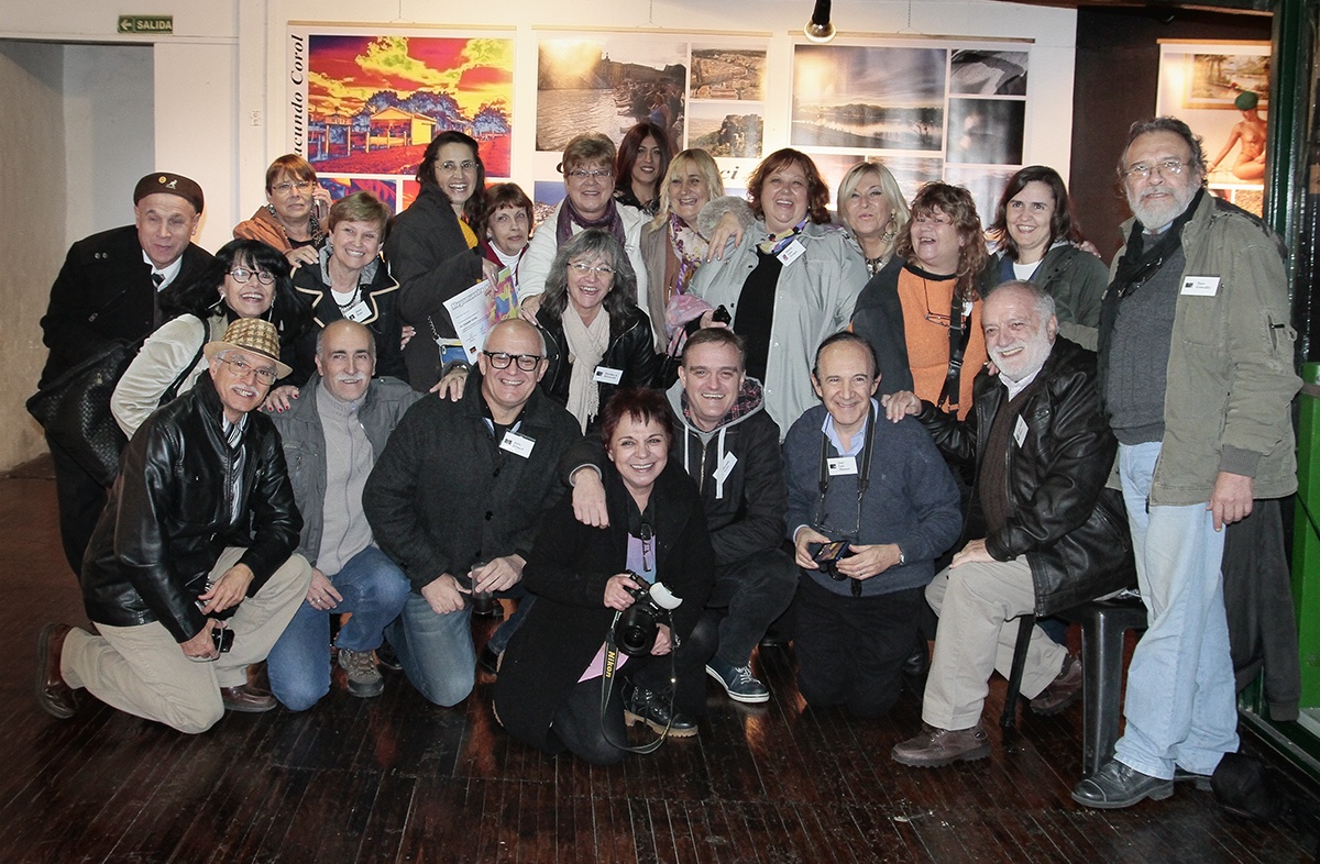 "Amigos FotoRevisteros!" de Martha A. Moreschi