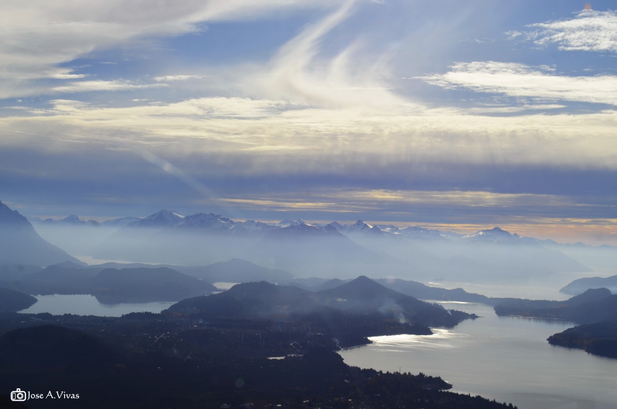 "Atardecer en Bariloche" de Jose A. Vivas