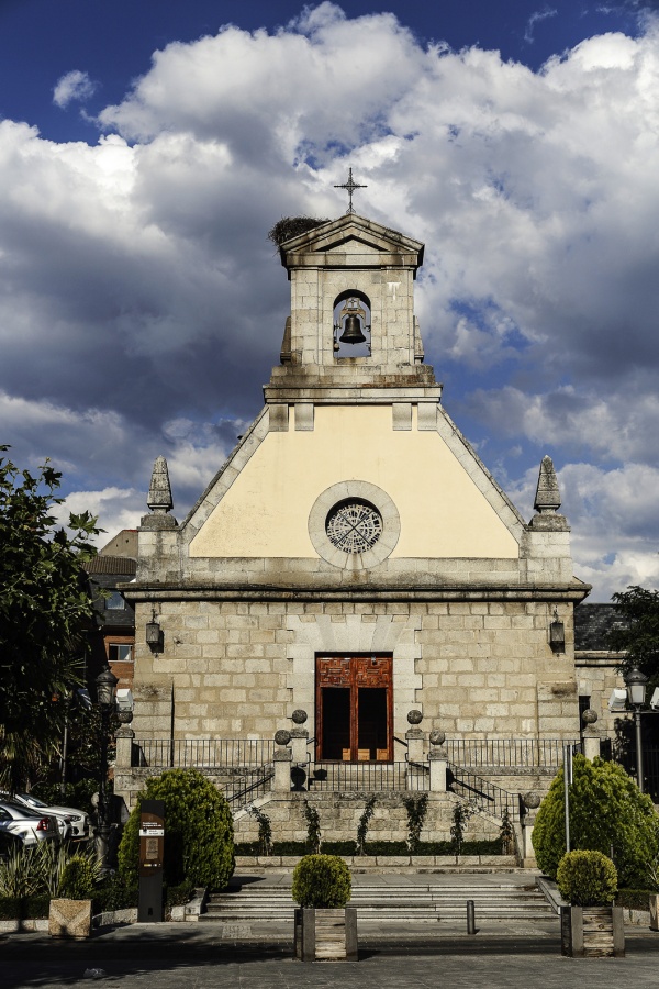 "Iglesia Guadarrama" de Andres Gimenez
