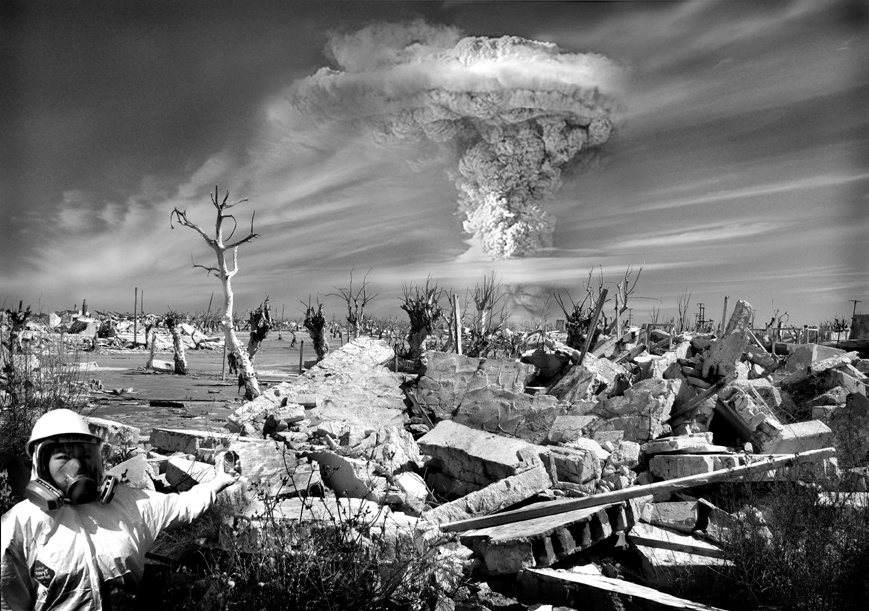 "Epecuen nuclear" de Hugo Carballo (oxido)