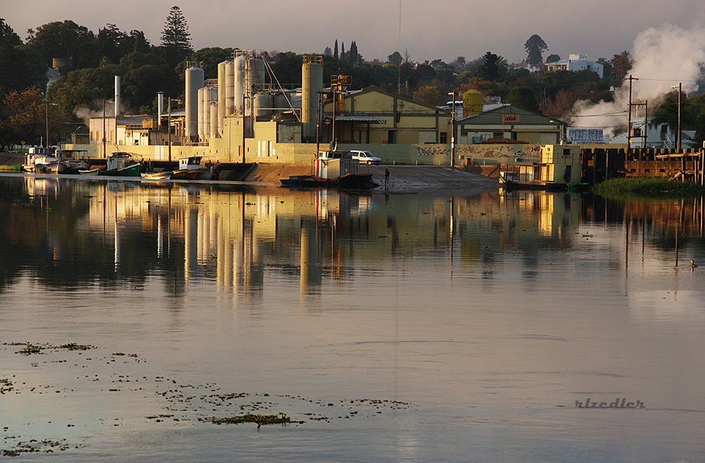 "Victoria - Entre Rios" de Ricardo Luis Zedler