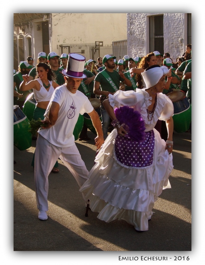 "A ritmo de candombe" de Emilio Echesuri