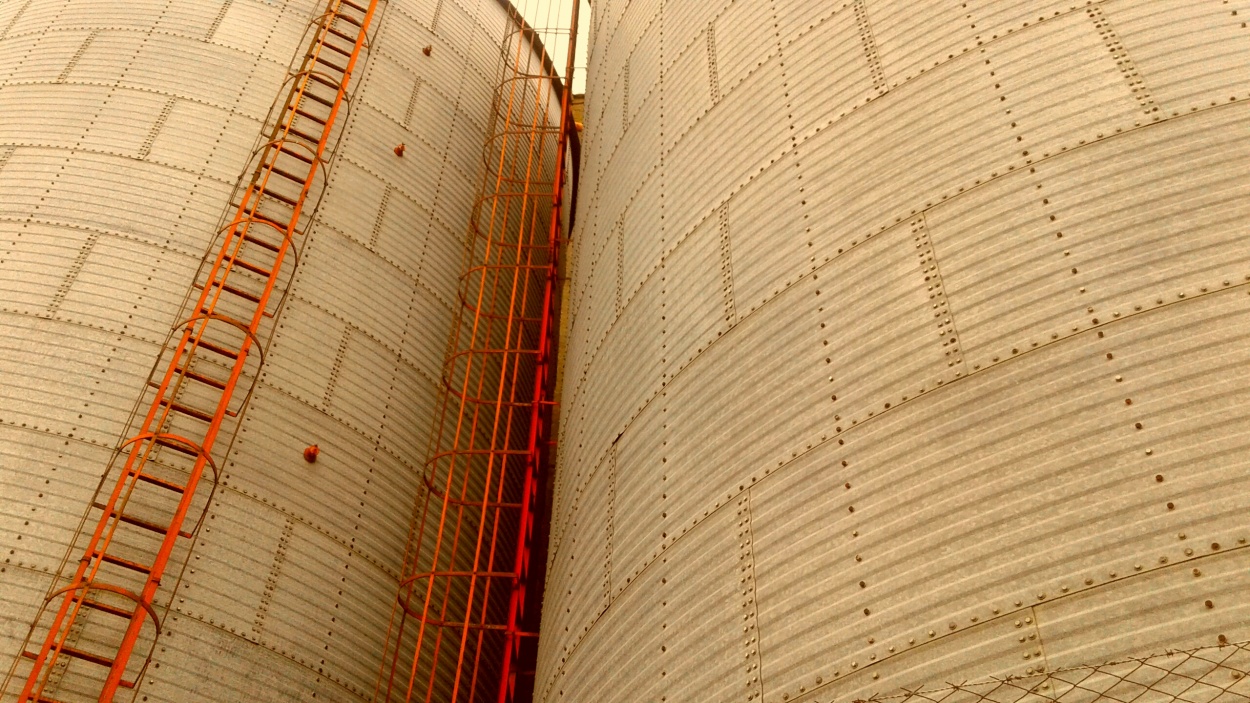 "Silos dos" de Isabel Corbera