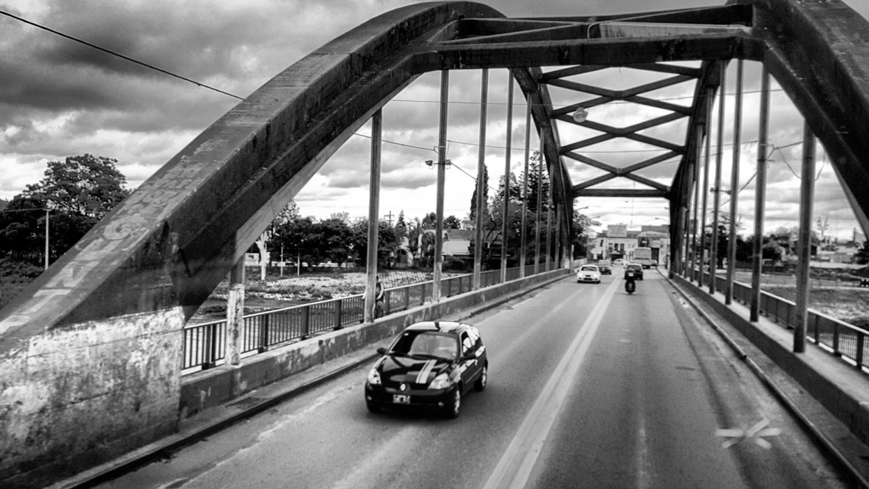 "Puente Carretero Santo Tom" de M. Angeles Colla