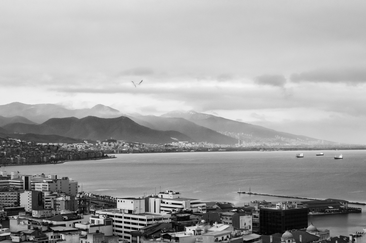 "TEMPRANITO EN ESMIRNA (Izmir)" de Carlos Costamagna