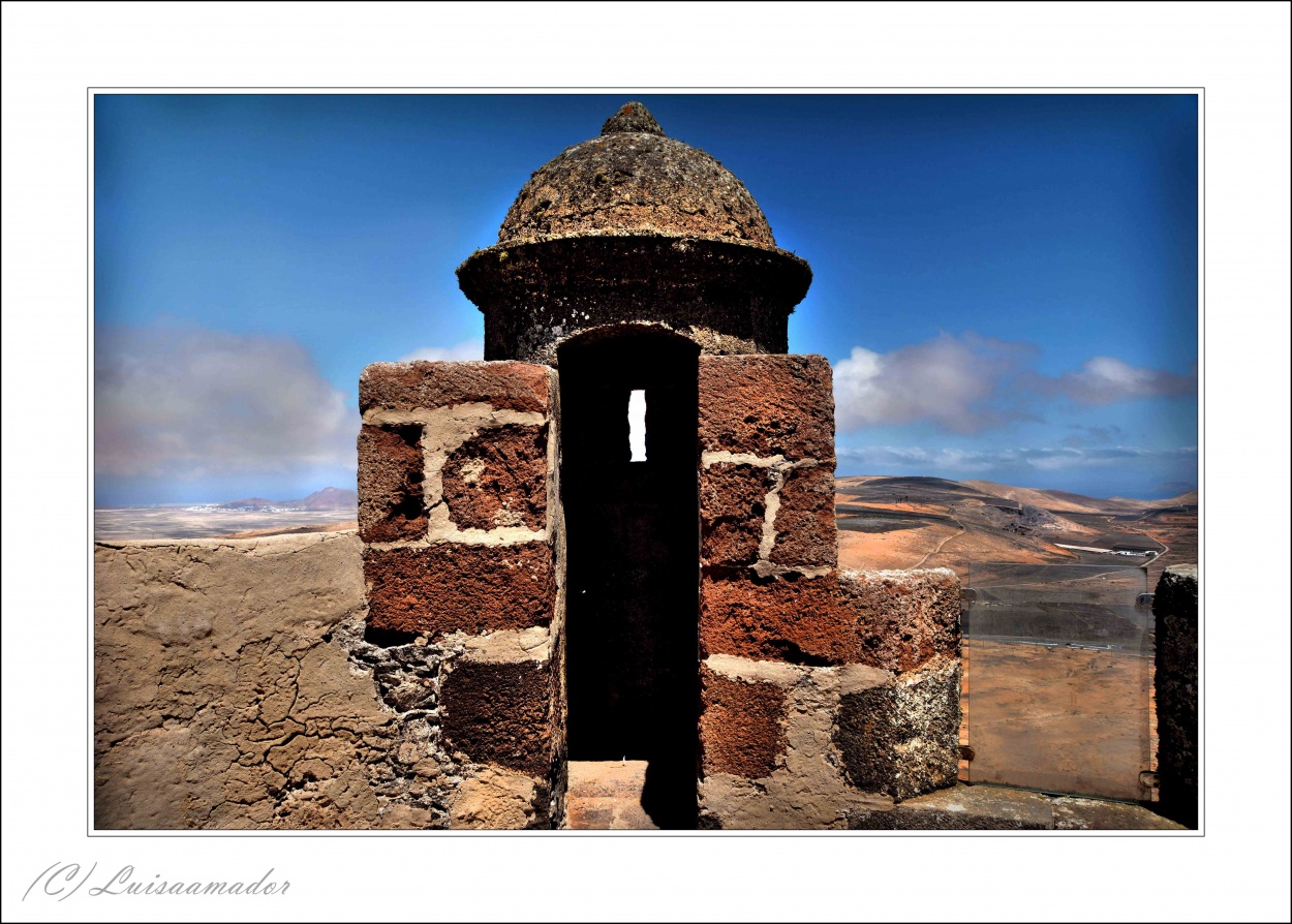 "MIRADOR DEL CASTILLO" de Luisamaria Amador