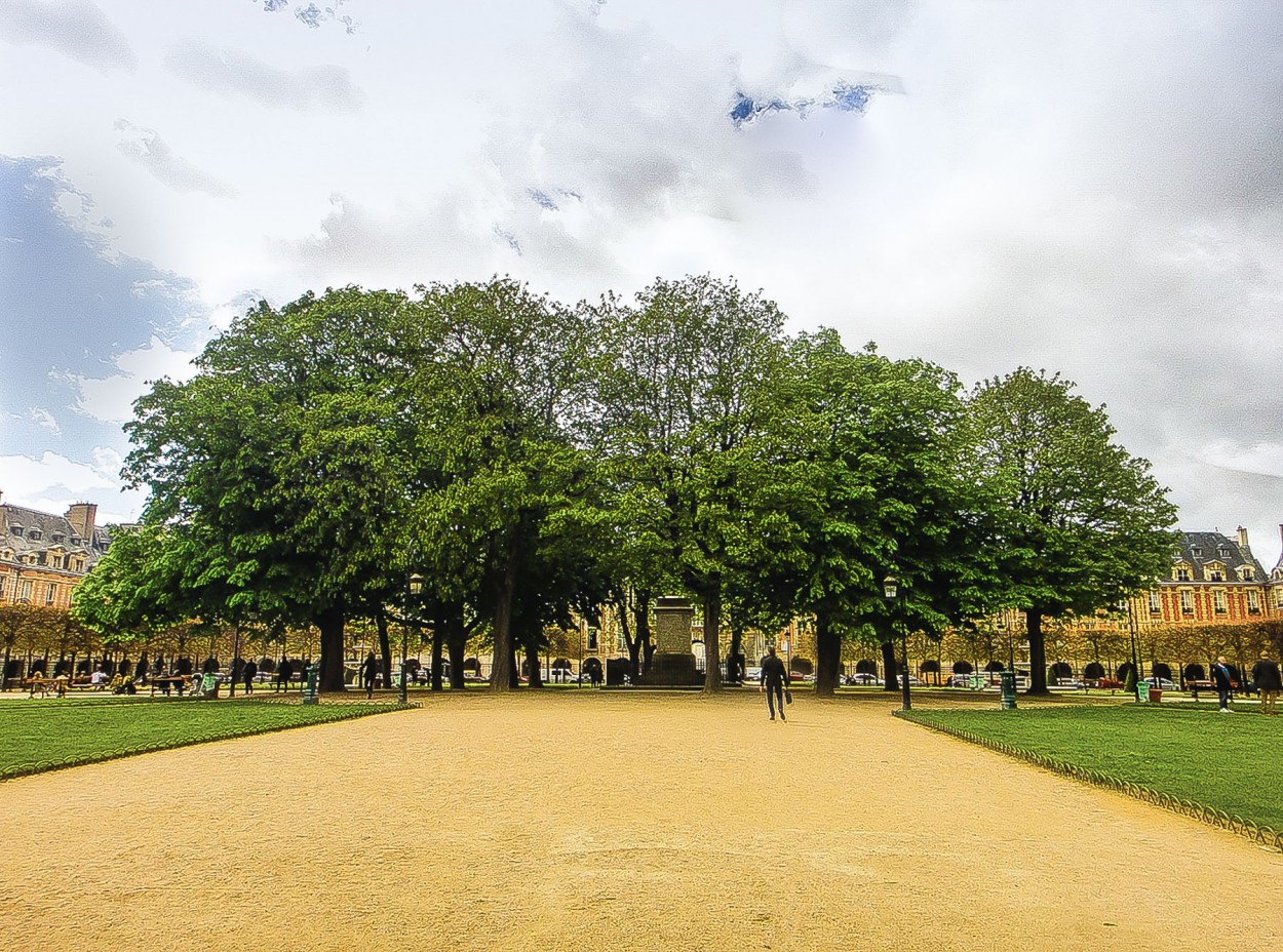 "` LA PLAZA II.`" de Graciela Larrama