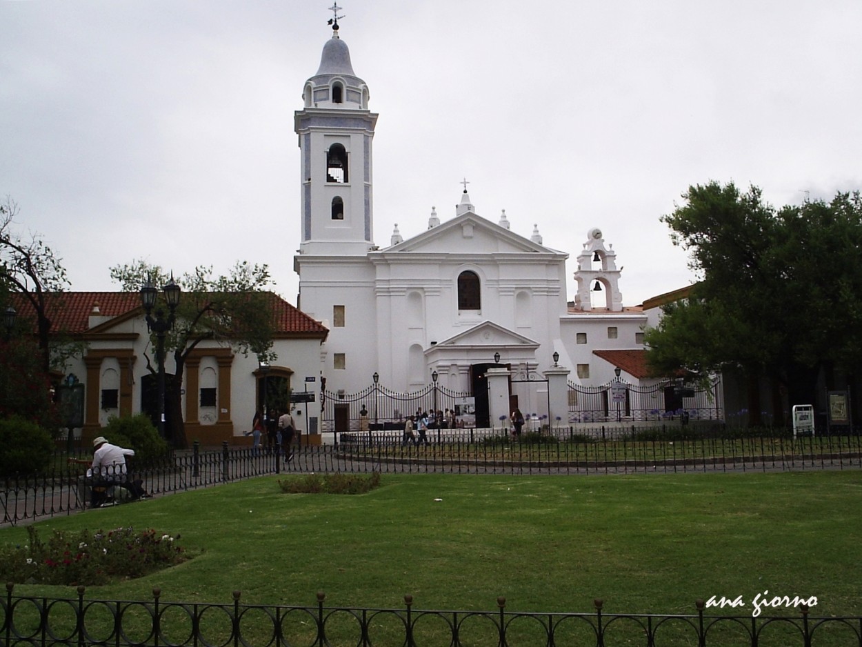 "Iglesia del Pilar" de Ana Giorno