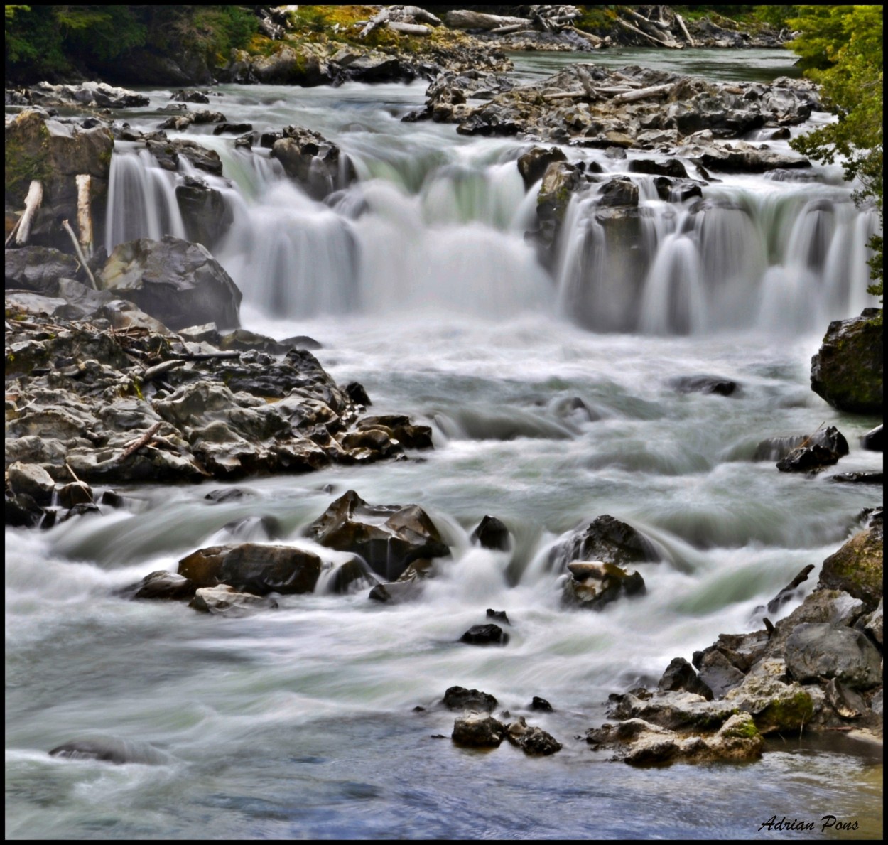 "Cascadas" de Adrian Pons