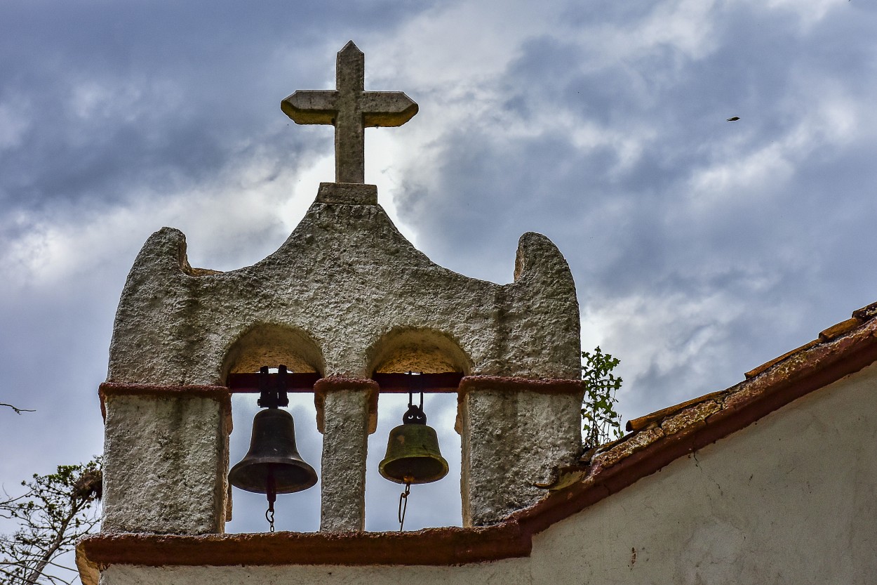 "El campanario" de Adriana Claudia Gallardo