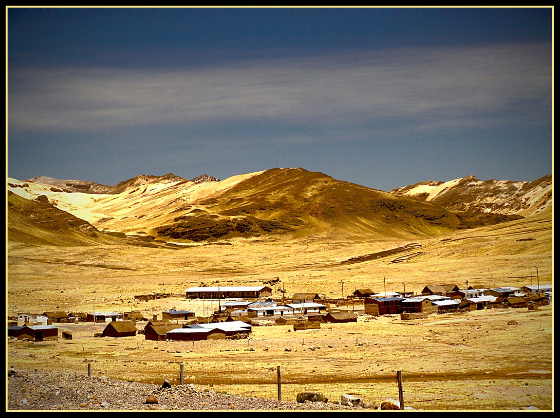 "Cruce de los Andes Peruanos !! - 4500 msnm" de Alberto Matteo
