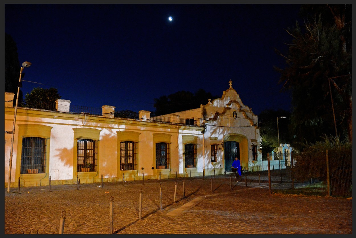 "Pedaleo nocturno" de Jorge Vicente Molinari