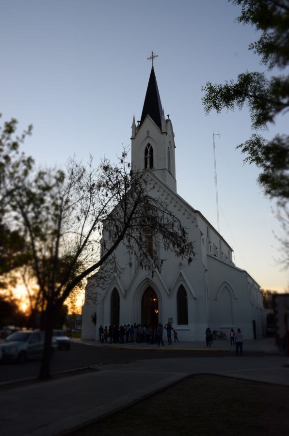 "Hora de la Misa" de Albertina Yaconis