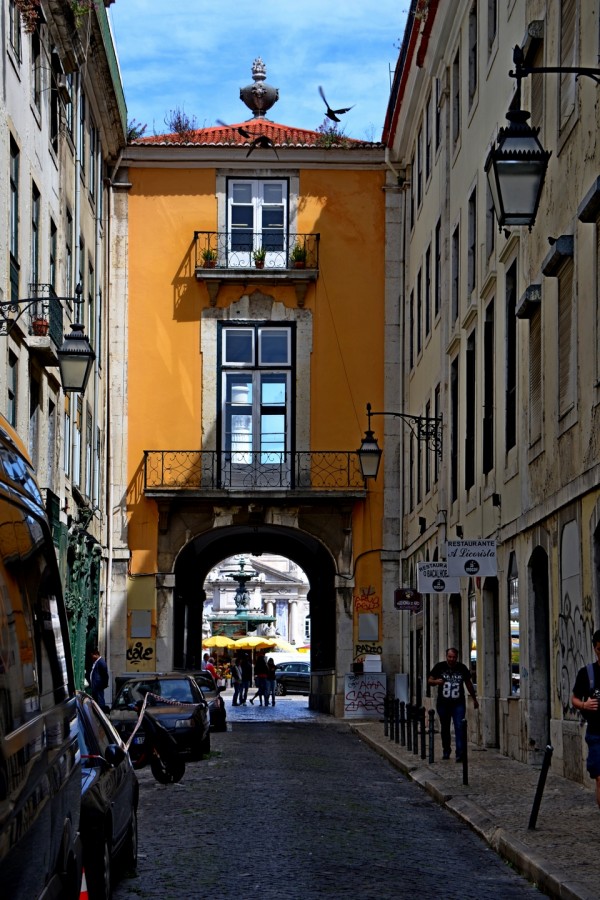 "La calle del tunel" de Carlos D. Cristina Miguel