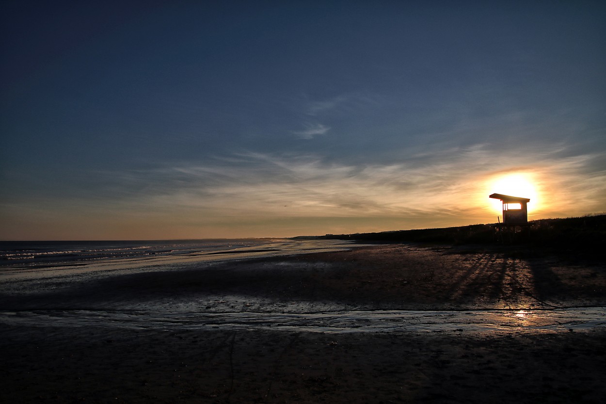 "Atardecer en la playa" de Juan Carlos Barilari