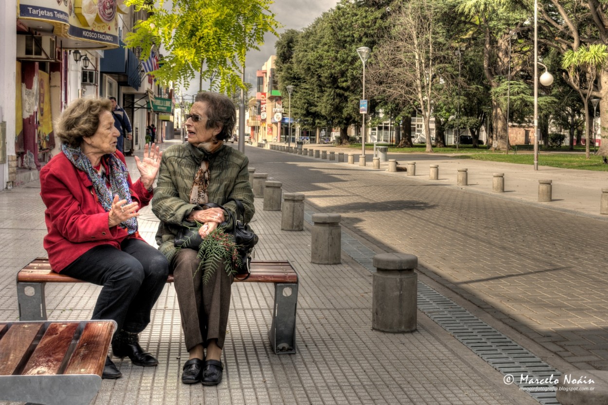 "Viejas amigas" de Marcelo Eduardo Noin