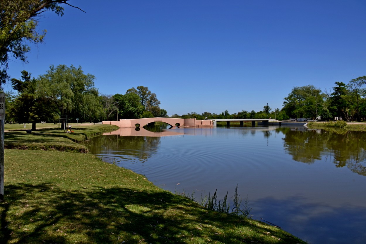 "El viejo puente de Areco" de Carlos D. Cristina Miguel