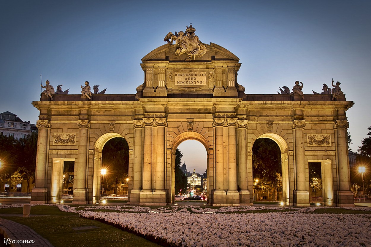 "Puerta de Alcal" de Luis Fernando Somma (fernando)