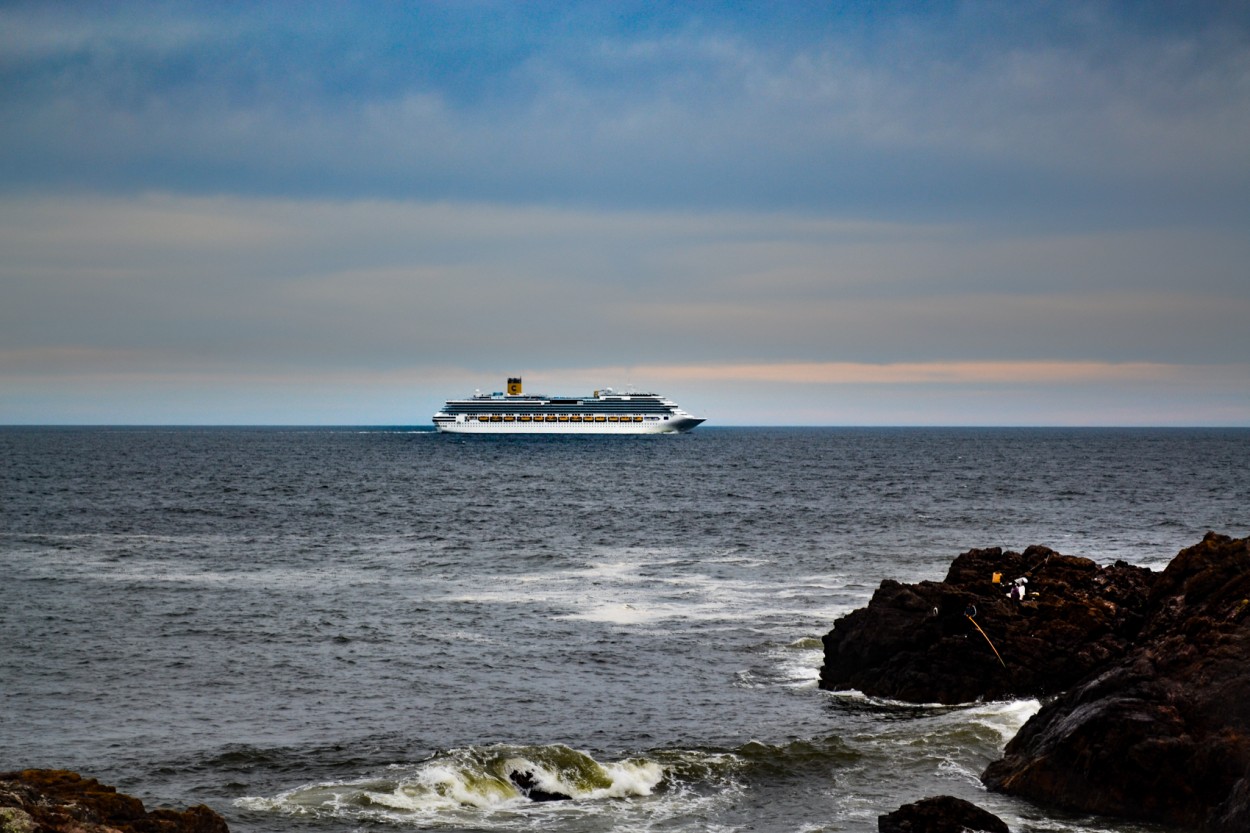 "` EL CRUCERO...y los pescadores`" de Graciela Larrama