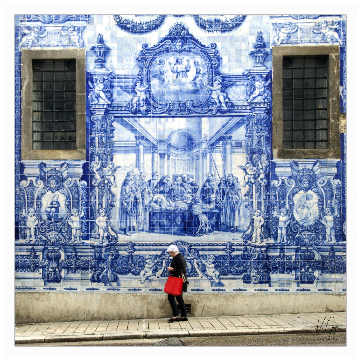 "O saco vermelho" de Viviana Genta