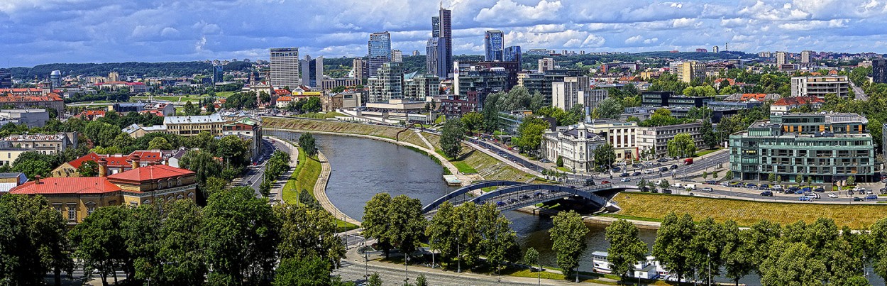 "Vilnius desde el Drone" de Gerardo Saint Martn